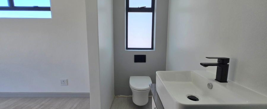 5 Bedroom Property for Sale in Kleinbaai Western Cape